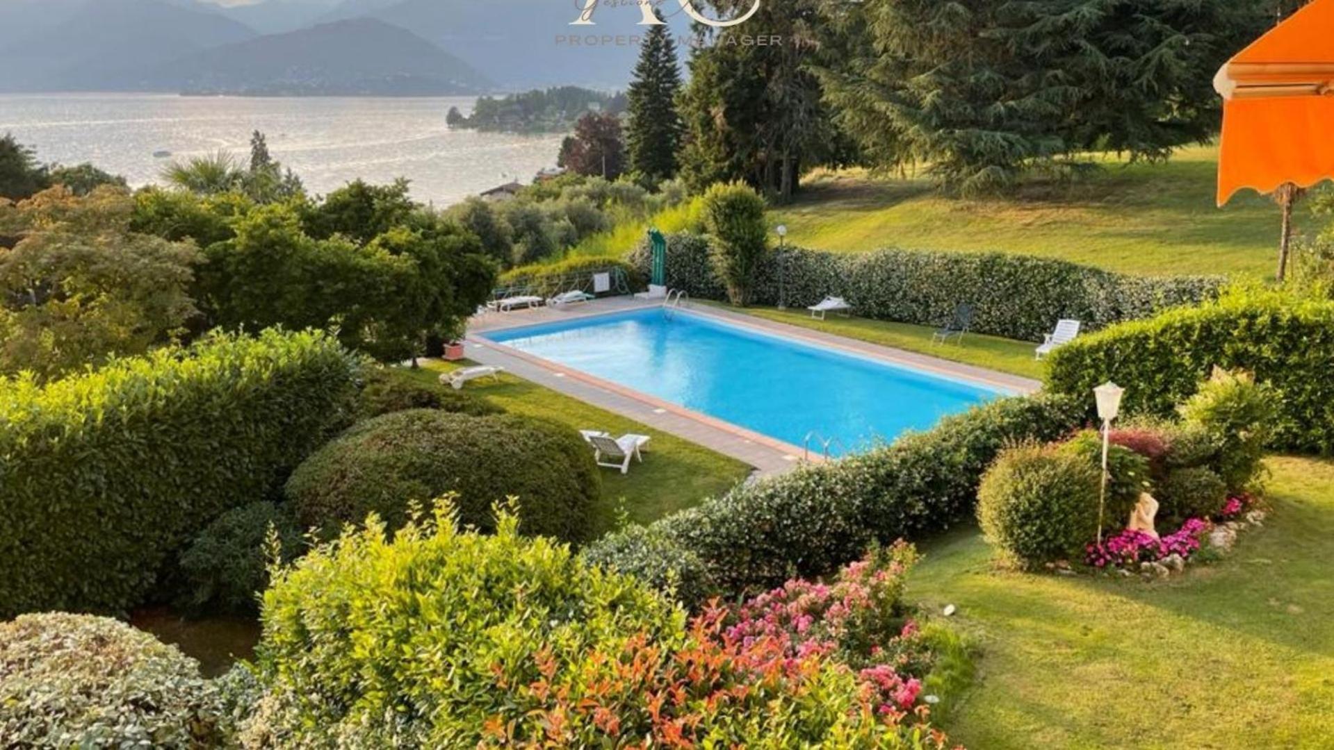 The House On The Lake Reno Di Leggiuno Exterior photo