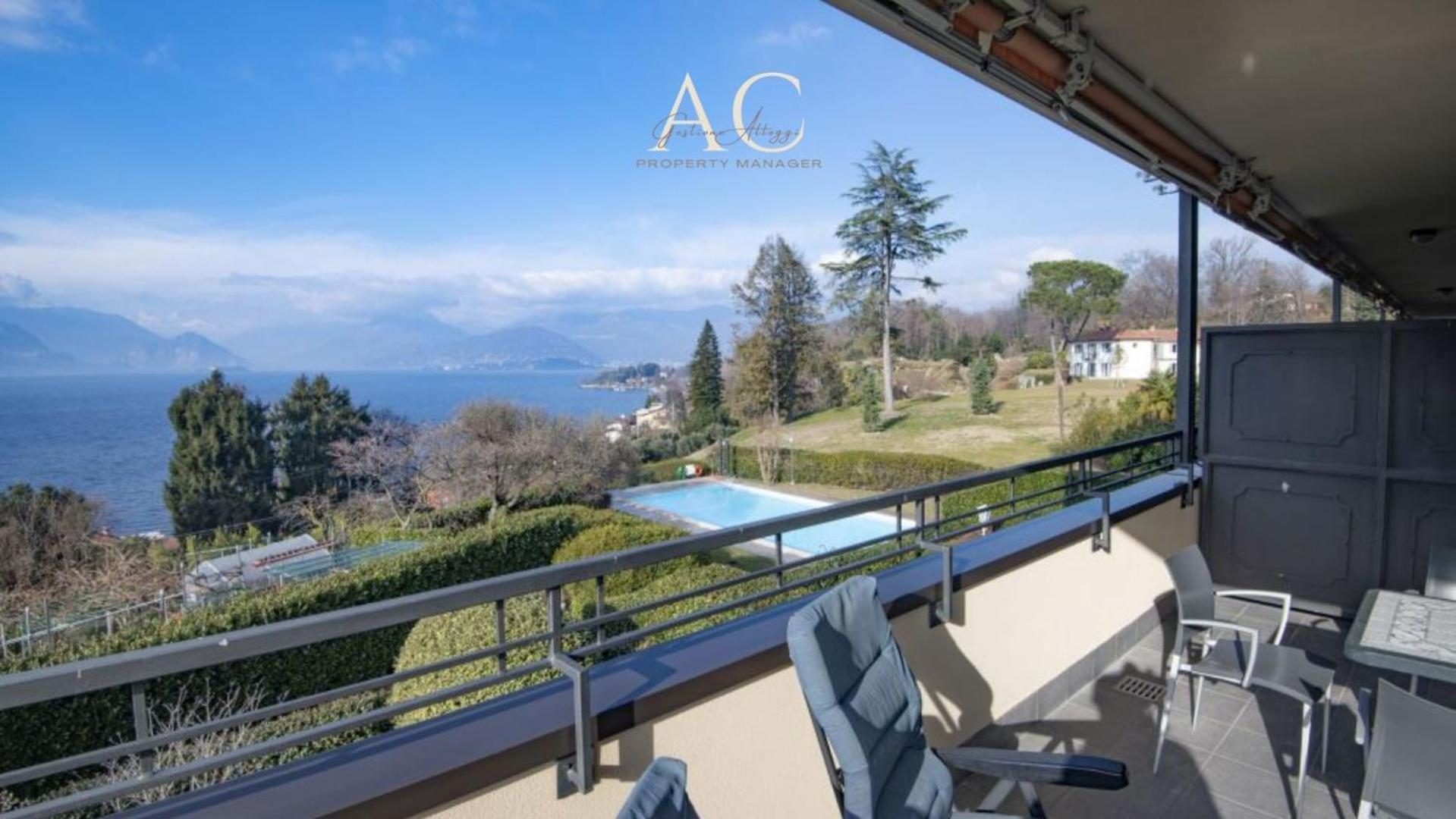 The House On The Lake Reno Di Leggiuno Exterior photo
